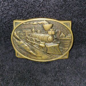 STEAM LOCOMOTIVE SOLID BRASS BELT BUCKLE, CIRCA 1970,  MADE IN USA.